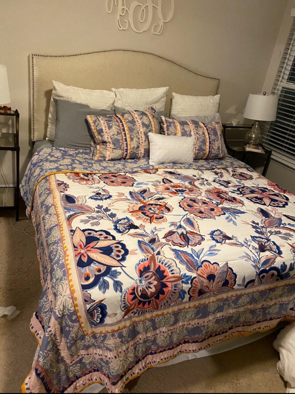 Anthropologie boho Floral Quilted Bedspread. Queen quilt and 2 shams